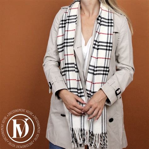 echarpe imitation burberry blanche